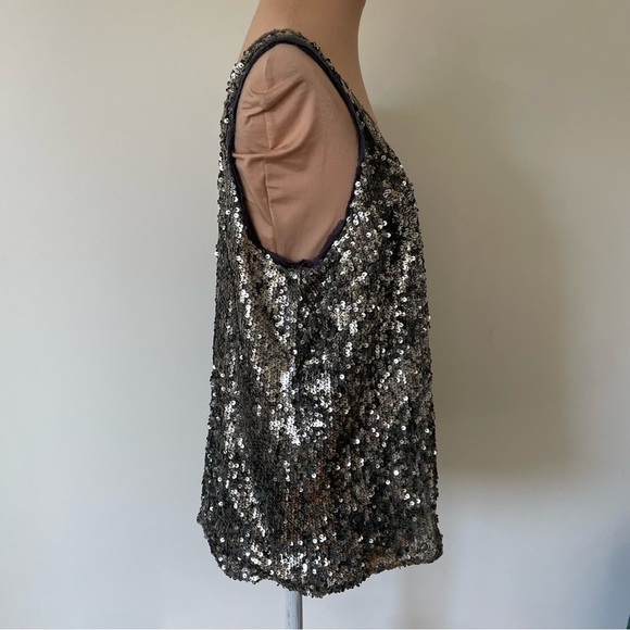 Velvet by Graham & Spencer Leyla Sequined Sleeveless Raw Edge Trim Top NWT Sz L - Picture 6 of 10